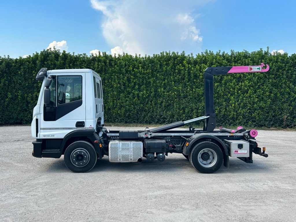 Hook lift truck IVECO 120EL22 CON SCARRABILE NUOVO