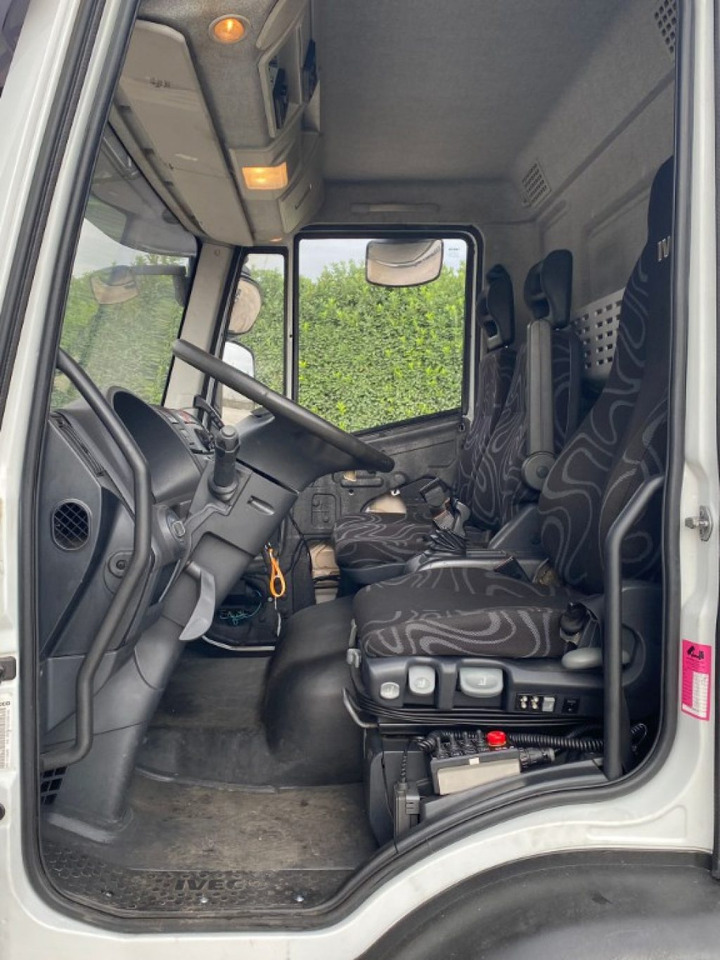 Hook lift truck IVECO EUROCARGO 120E25 SCARRABILE