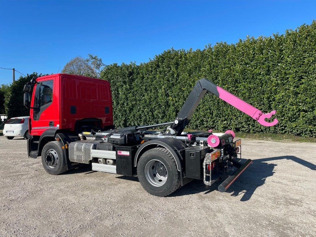 Hook lift truck IVECO EUROCARGO 160E SCARRABILE