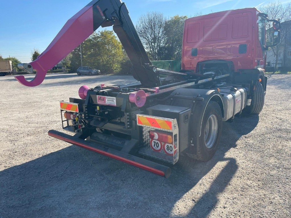 Hook lift truck IVECO EUROCARGO 160E USATO SCARRABILE