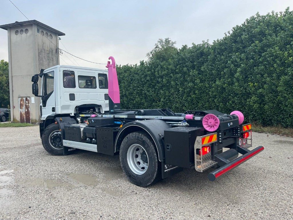 Hook lift truck IVECO EUROCARGO 180K32 SCARRABILE NUOVO