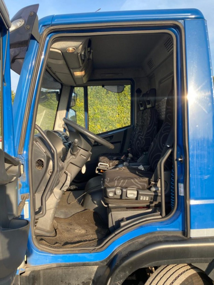 Hook lift truck IVECO EUROCARGO 75E18 SCARRABILE