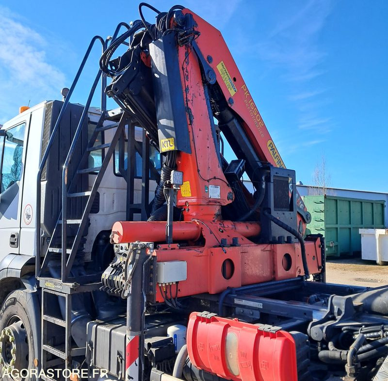 Hook lift truck IVECO GRUE AMPLIROLL 559000 kms 2009
