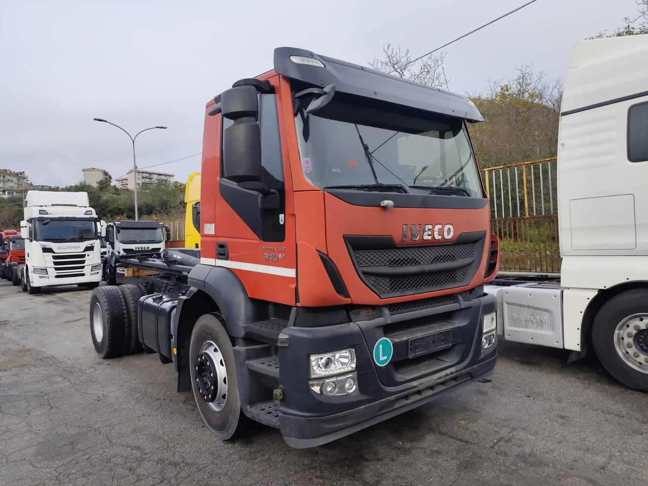 Hook lift truck IVECO STRALIS 190S31