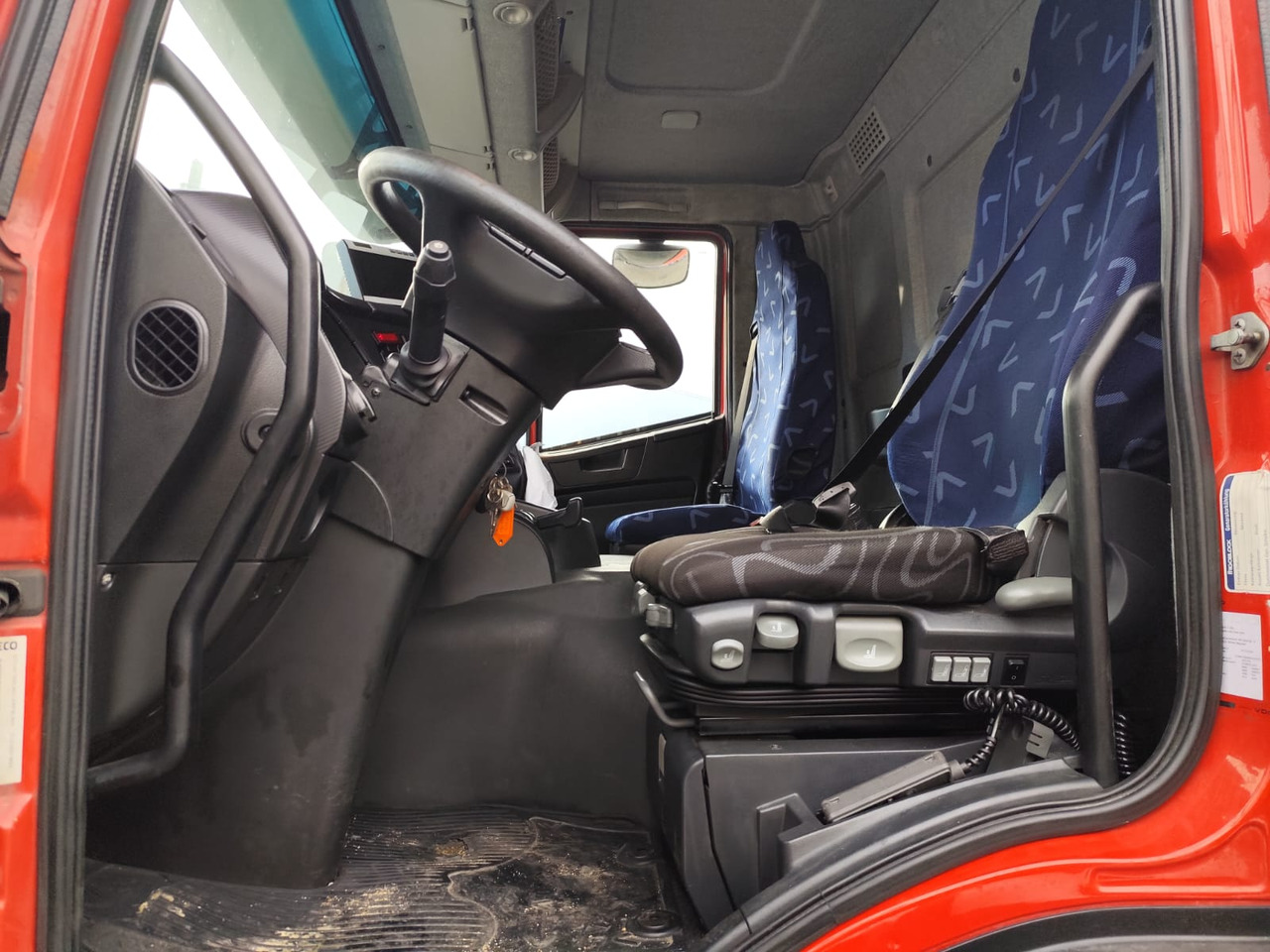 Hook lift truck IVECO STRALIS 190S31