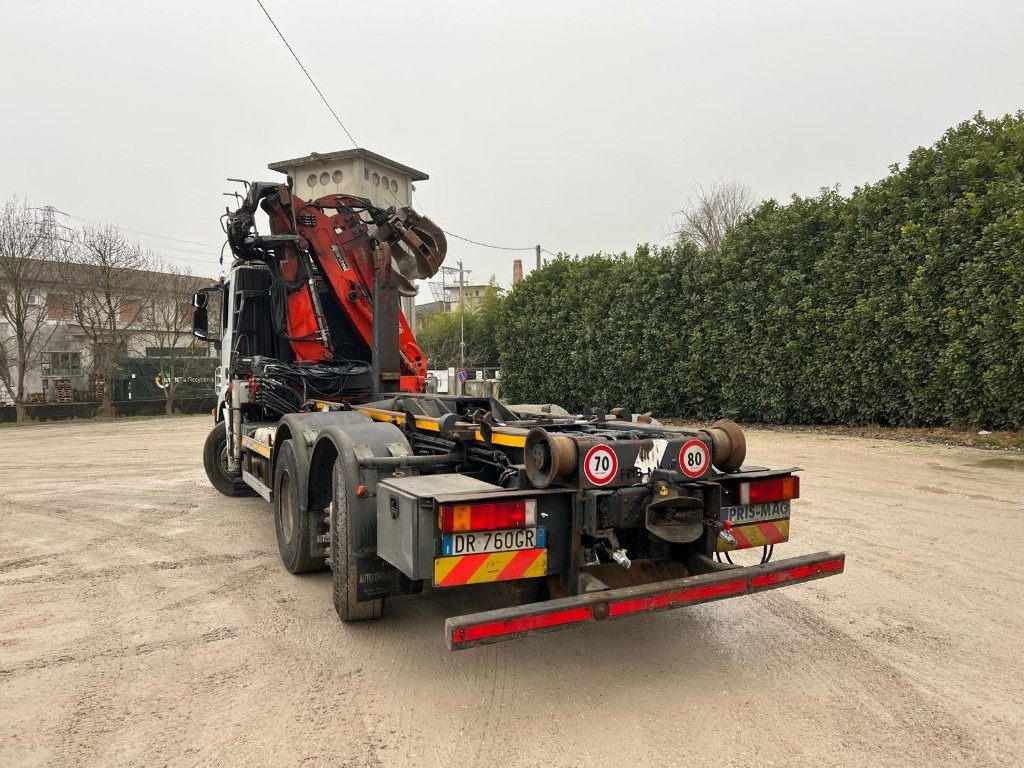 Hook lift truck IVECO STRALIS 260S42 SCARRABILE USATO CON GRU