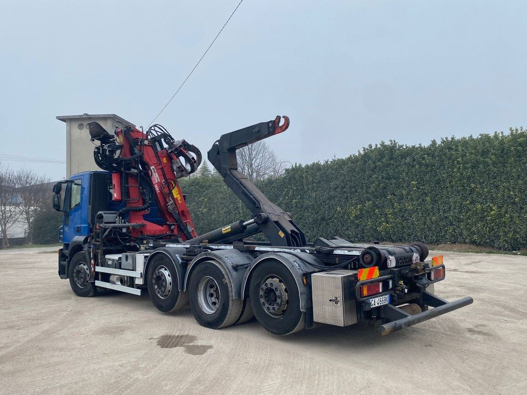 Hook lift truck IVECO STRALIS 260.450 SCARRABILE CON GRU
