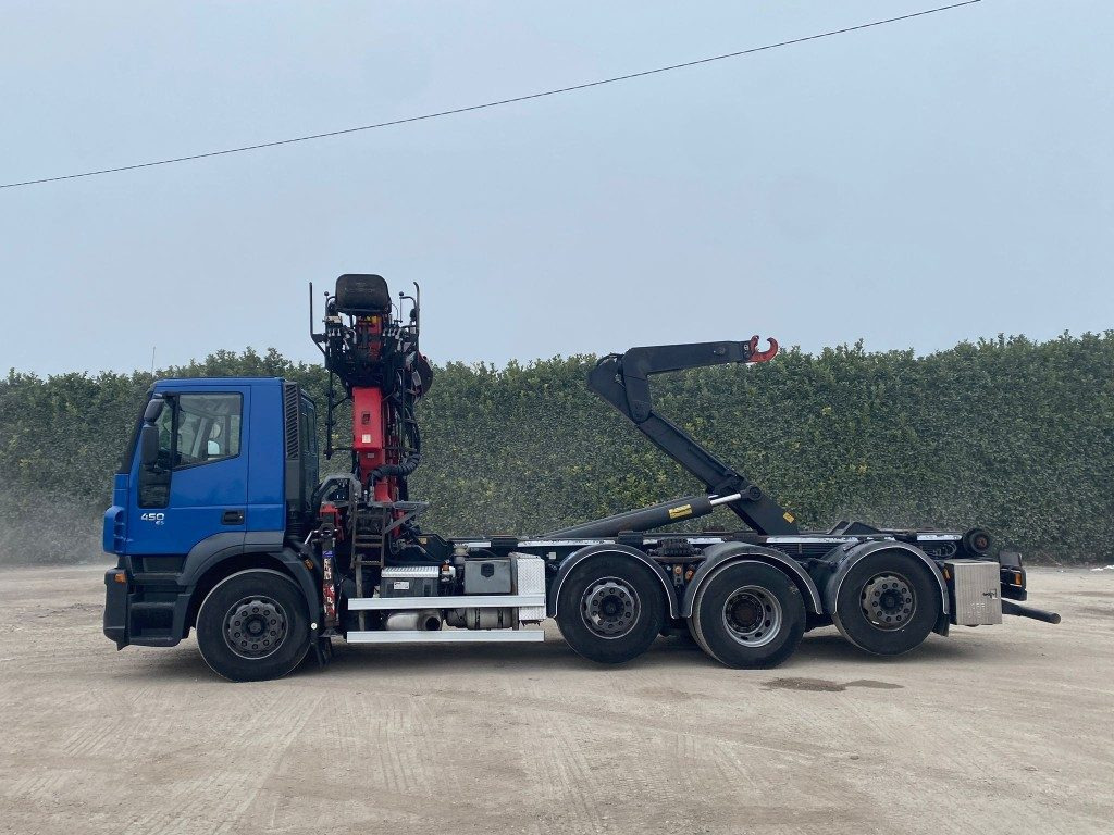 Hook lift truck IVECO STRALIS 260.450 SCARRABILE CON GRU
