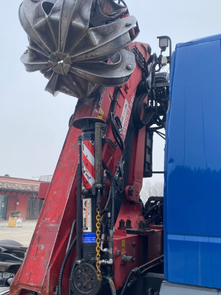 Hook lift truck IVECO STRALIS 260.450 SCARRABILE CON GRU