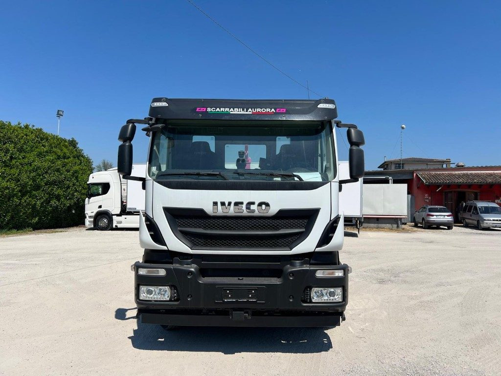 Hook lift truck IVECO STRALIS 460 SCARRABILE