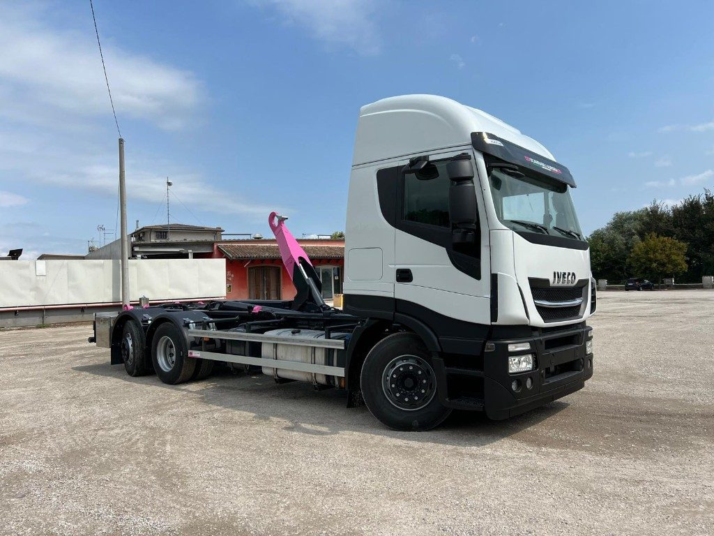 Hook lift truck IVECO STRALIS 510 SCARRABILE