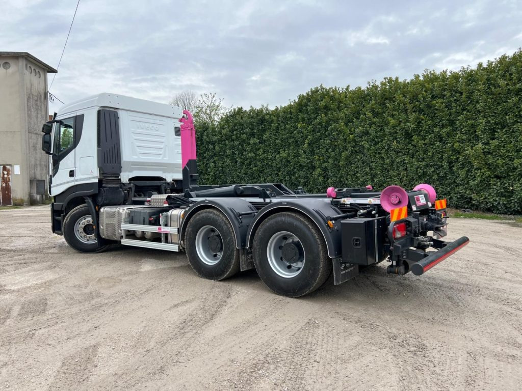 Hook lift truck IVECO STRALIS X-WAY 510 TRAKKER SCARRABILE