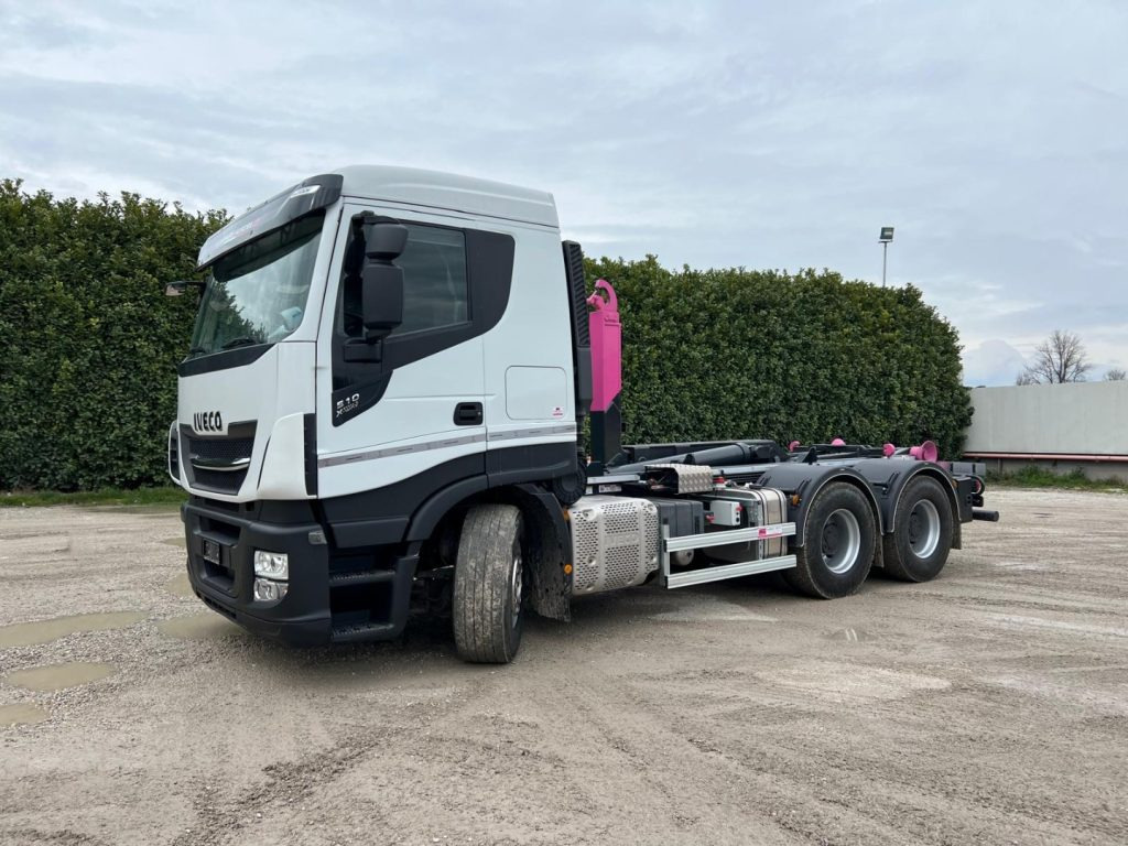 Hook lift truck IVECO STRALIS X-WAY 510 TRAKKER SCARRABILE