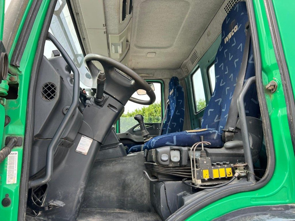 Hook lift truck IVECO TRAKKER AD340T41 USATO SCARRABILE