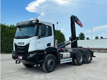 Hook lift truck IVECO TRAKKER T-WAY AD380T NUOVO SCARRABILE