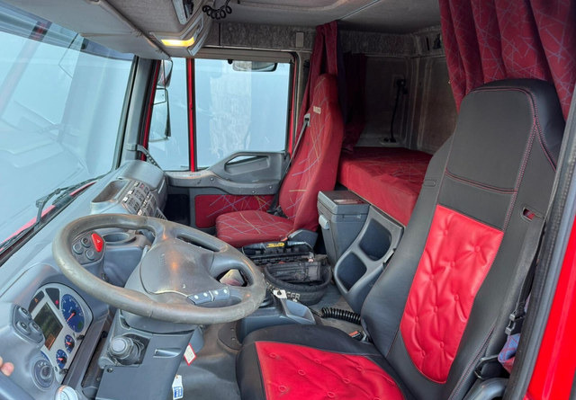 Hook lift truck IvecoStralis 400 6x2 Palfinger