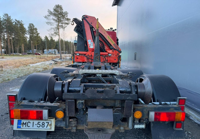 Hook lift truck IvecoStralis 400 6x2 Palfinger