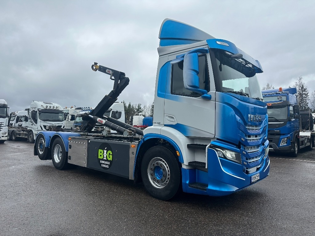 Hook lift truck Iveco AD 260S40 Y/FS CNG
