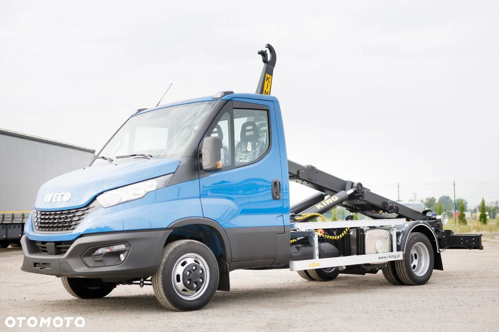 Hook lift truck Iveco Daily 70C18