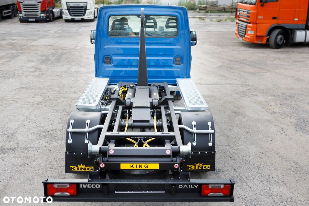 Hook lift truck Iveco Daily 70C18