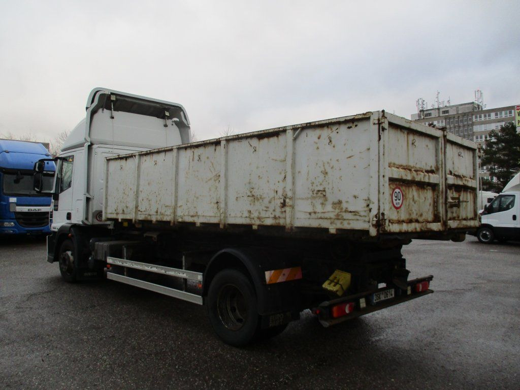Hook lift truck Iveco Eurocargo 140E22