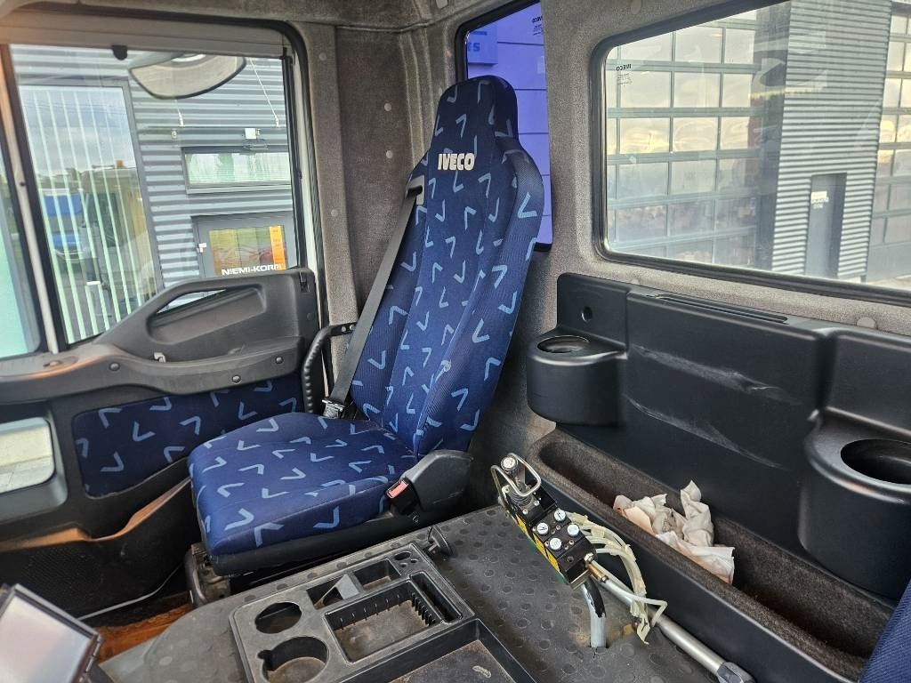 Hook lift truck Iveco Stralis 260 S42 6x2*4