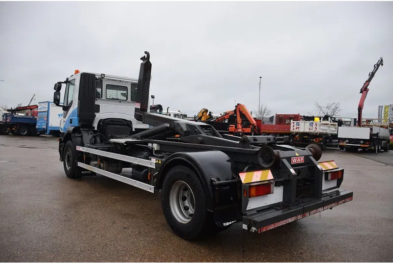 Hook lift truck Iveco Stralis 330