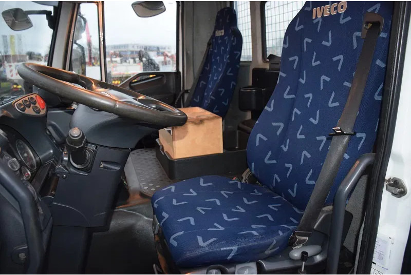 Hook lift truck Iveco Stralis 330