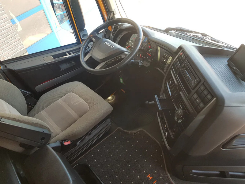 Hook lift truck Iveco Stralis AS260Y Haakarm 217.000 KM
