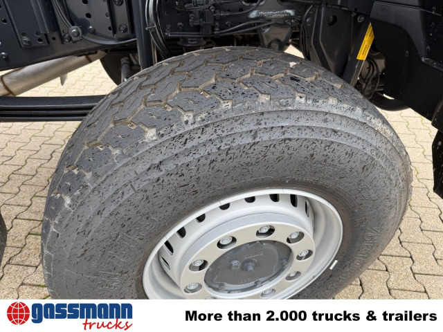 Hook lift truck Iveco T-Way 360 6x6