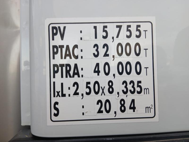 Hook lift truck Iveco Trakker