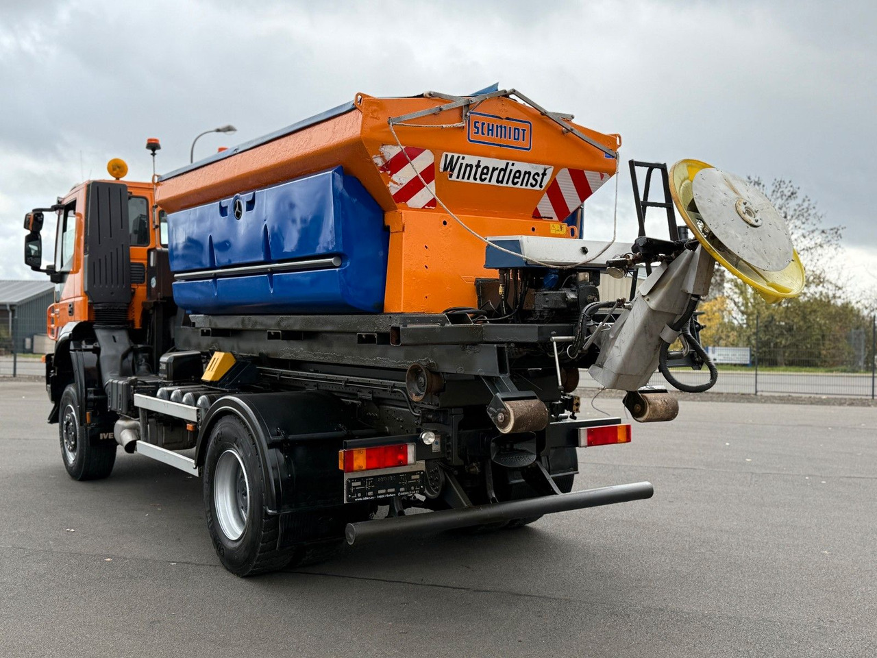 Hook lift truck Iveco Trakker 330 EEV Winterdienst Abroll