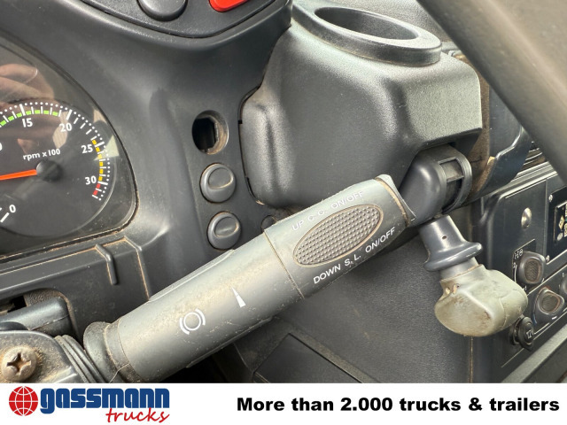 Hook lift truck Iveco Trakker AT190T33W/P 4x4, Winterdienstausstattung