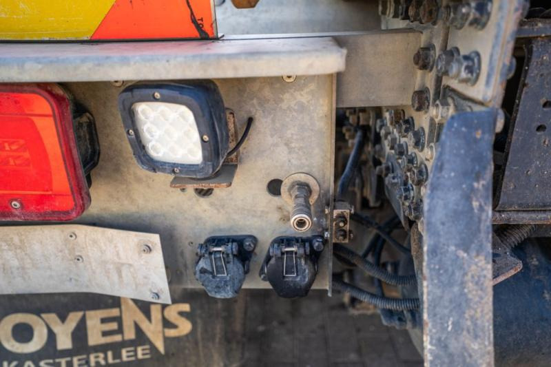 Hook lift truck Iveco X-WAY 460