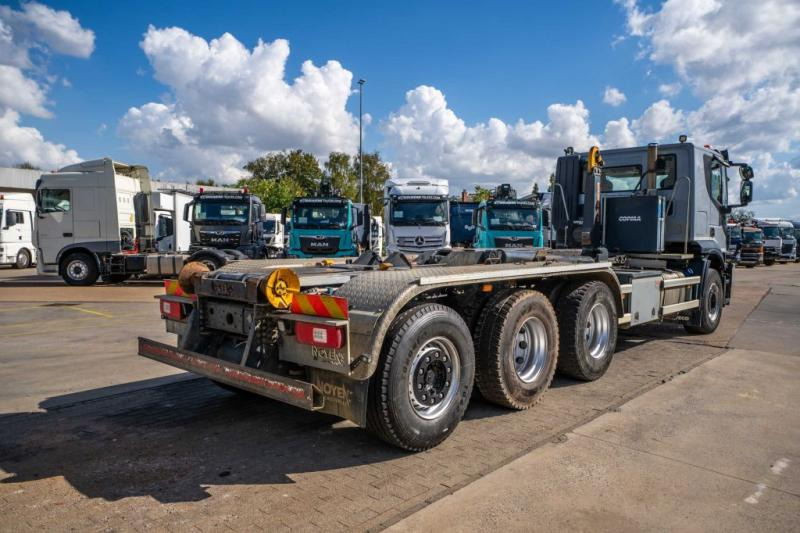 Hook lift truck Iveco X-WAY 460