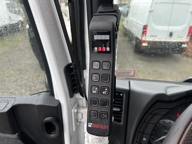 Hook lift truck Iveco X-WAY AS280X49Y/PS ON Abrollkipper Hiab  21S....