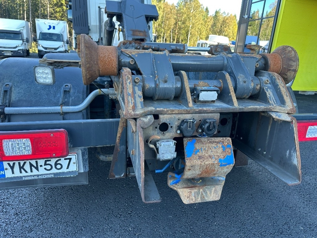 Hook lift truck Iveco X-Way AS35S560 8x2