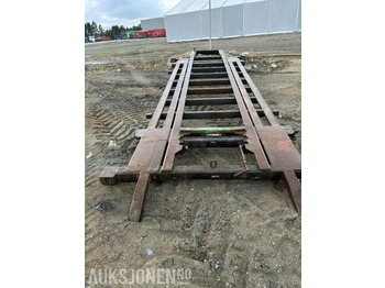 Hook lift truck  Krok-container ramme