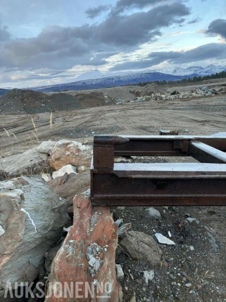 Hook lift truck Krok-container ramme