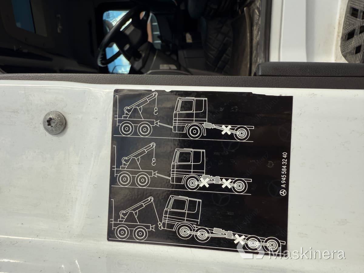 Hook lift truck Lastväxlare Mercedes Arocs 2551