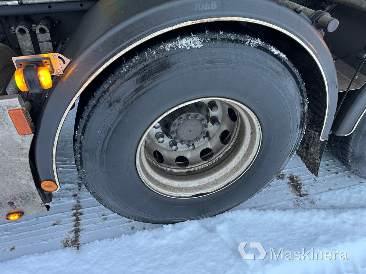 Hook lift truck Lastväxlare Volvo FH med sprider & flak
