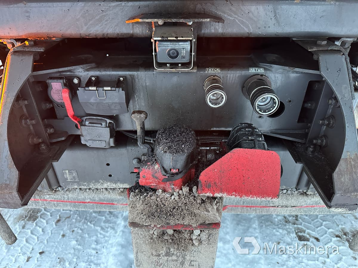 Hook lift truck Lastväxlare Volvo FH med sprider & flak