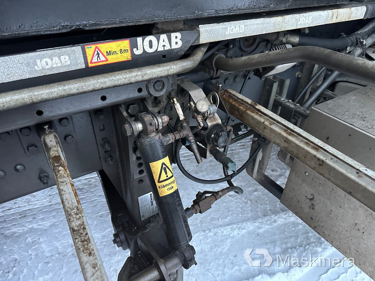 Hook lift truck Lastväxlare Volvo FH med sprider & flak