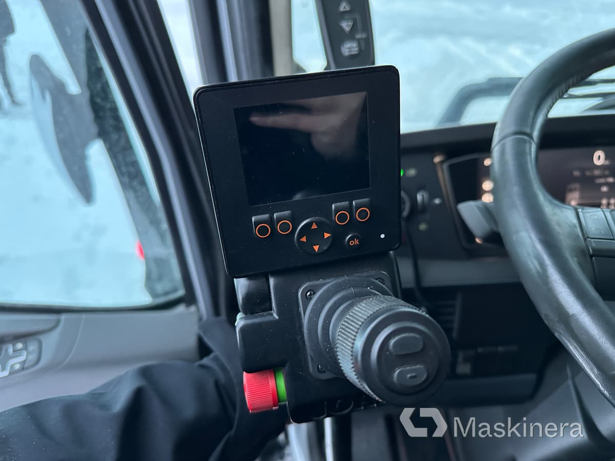 Hook lift truck Lastväxlare Volvo FH med sprider & flak