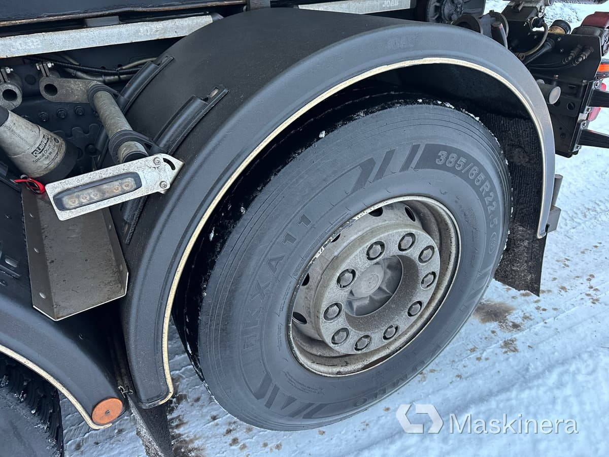 Hook lift truck Lastväxlare Volvo FH med sprider & flak