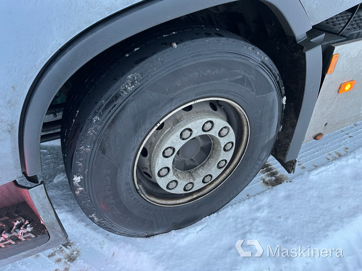 Hook lift truck Lastväxlare Volvo FH med sprider & flak