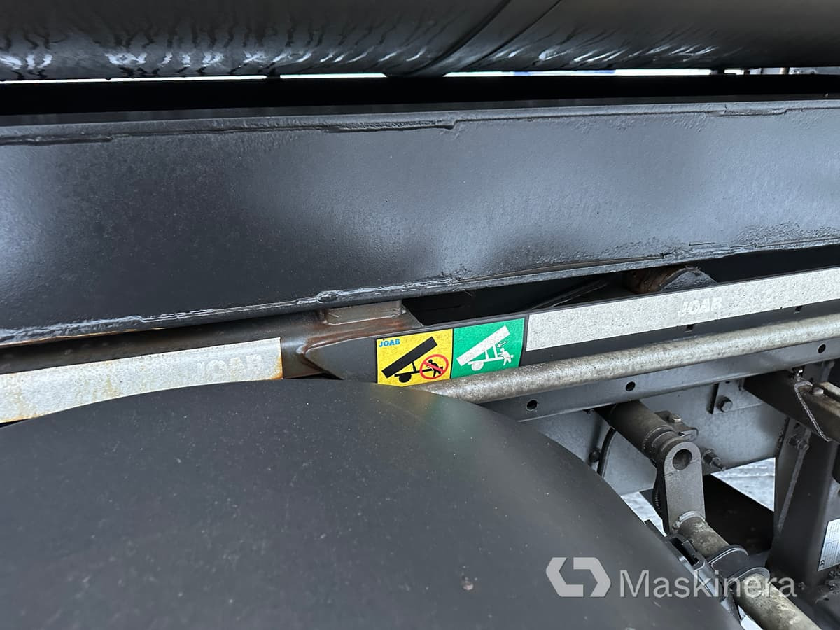 Hook lift truck Lastväxlare Volvo FH med sprider & flak