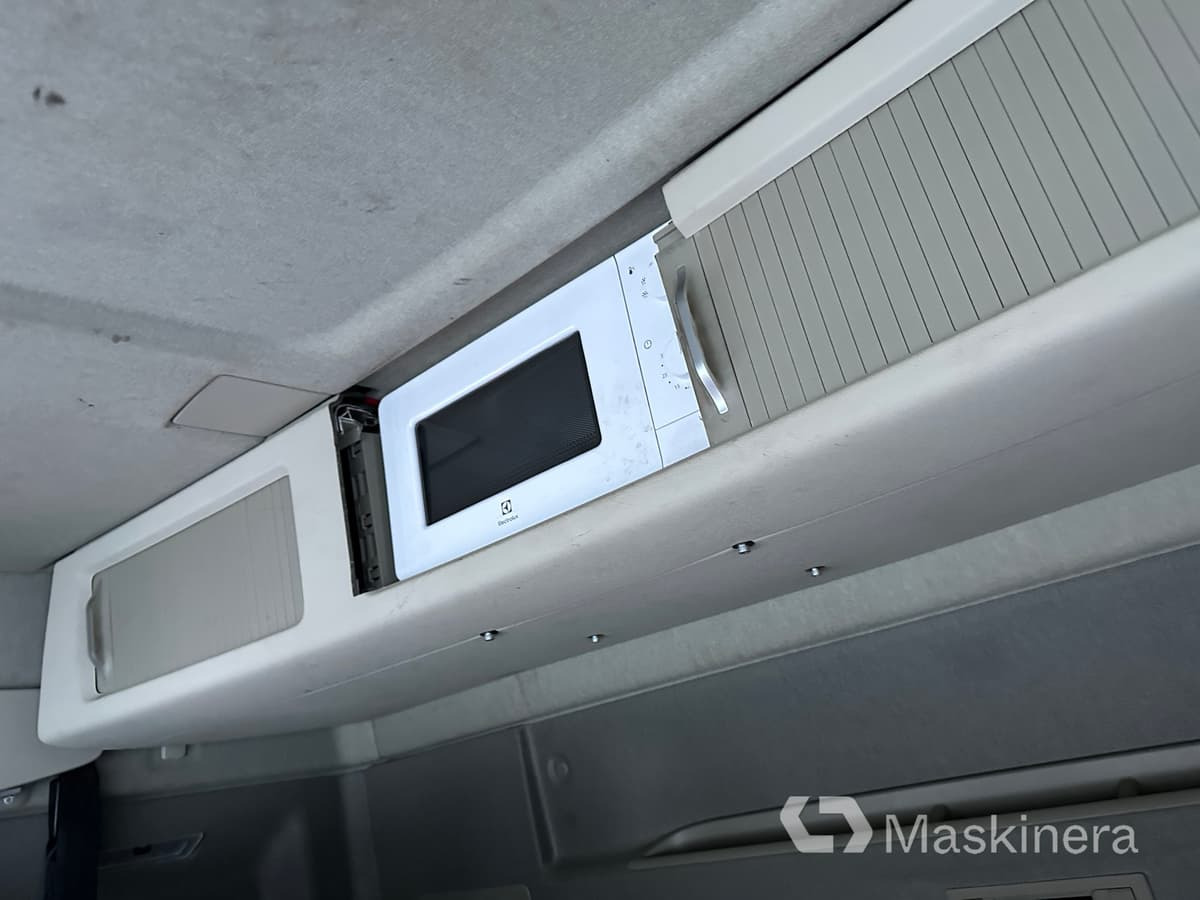 Hook lift truck Lastväxlare Volvo FH med sprider & flak