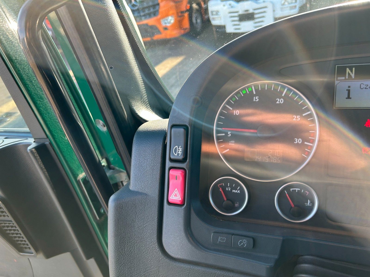 Hook lift truck MAN 12.250 Doppelkabine Abroller