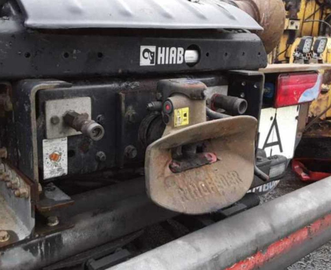 Hook lift truck MAN 26.400 ABROLLER HIAB